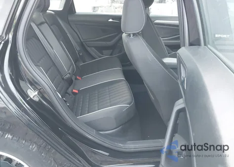 2023 Volkswagen Jetta 1.5T Sport z USA, uszkodzony, nr VIN 3VWBM7BU3PM006076